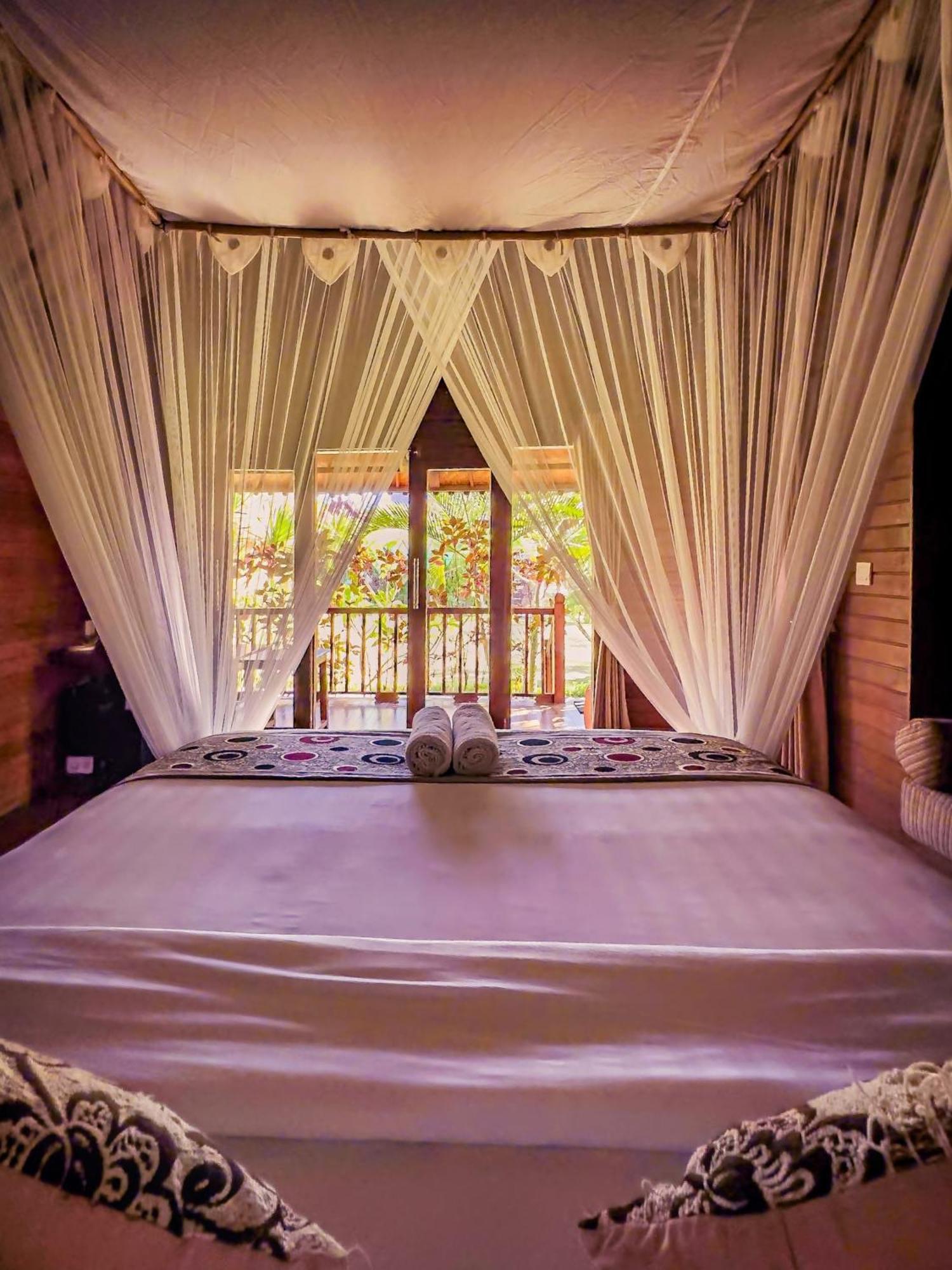 Island Garden Huts Lembongan B&B 외부 사진