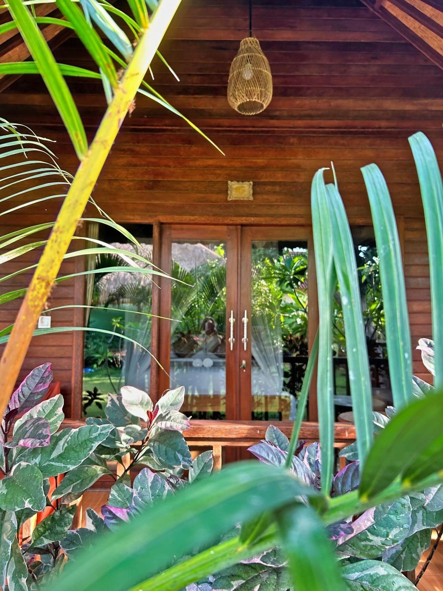 Island Garden Huts Lembongan B&B 외부 사진